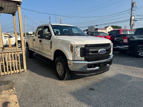 Used 2019 Ford F250 XL w/ Power Equipment Group AWD/4WD image 3