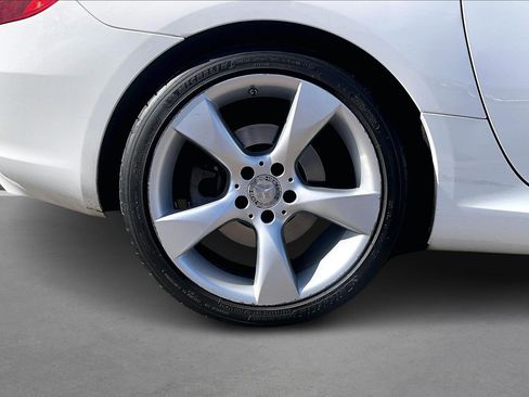 Used 2014 Mercedes-Benz SLK 350 image 6