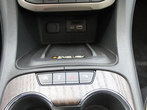 Used 2023 GMC Acadia Denali w/ Black Diamond Edition image 42