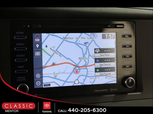 Used 2018 Toyota Sienna XLE w/ XLE Navigation Package image 10