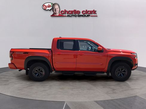 Used 2025 Nissan Frontier PRO-4X w/ Pro Convenience Package AWD/4WD image 9