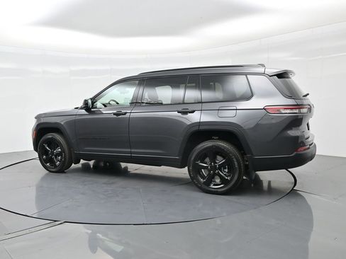 New 2025 Jeep Grand Cherokee L Altitude image 9