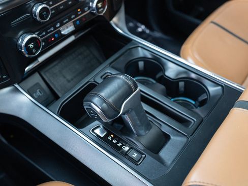 Used 2021 Ford F150 Platinum image 13