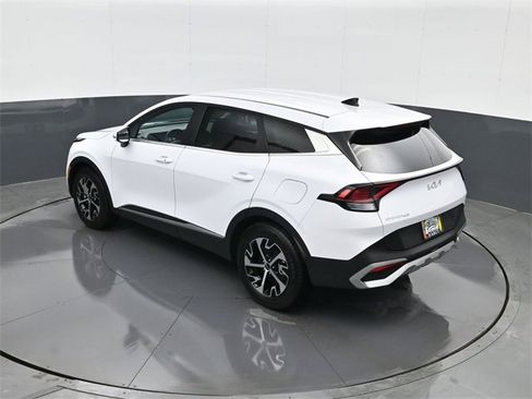 Used 2024 Kia Sportage EX image 19