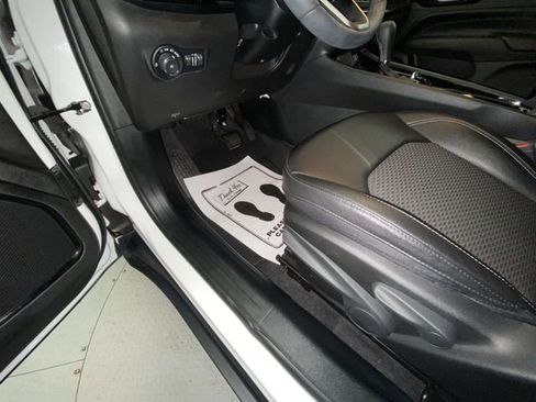 Used 2024 Jeep Compass Latitude w/ Altitude Special Edition AWD/4WD image 12