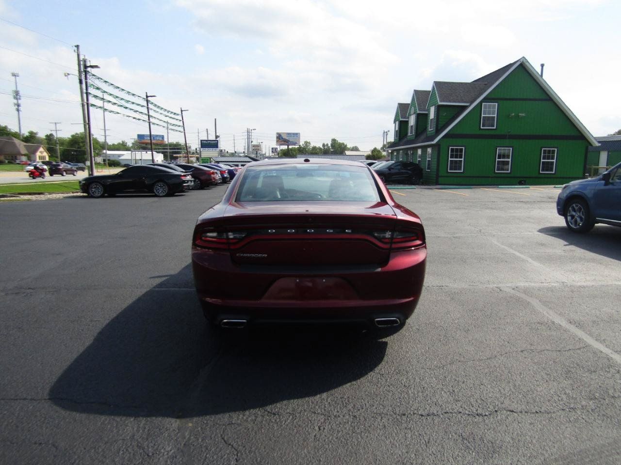 Used 2020 Dodge Charger SXT w/ Leather Interior Group RWD image 6