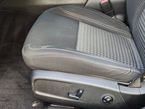 Used 2020 Dodge Charger SXT w/ Blacktop Package image 30