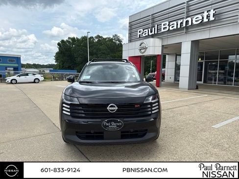 New 2025 Nissan Kicks SR image 14