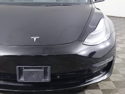 Used 2023 Tesla Model 3 Standard Range image 14