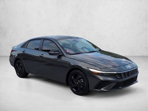 New 2026 Hyundai Elantra Sport FWD image 7