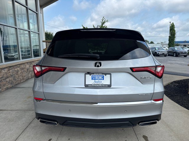 Used 2022 Acura MDX w/ Technology Package AWD/4WD image 4
