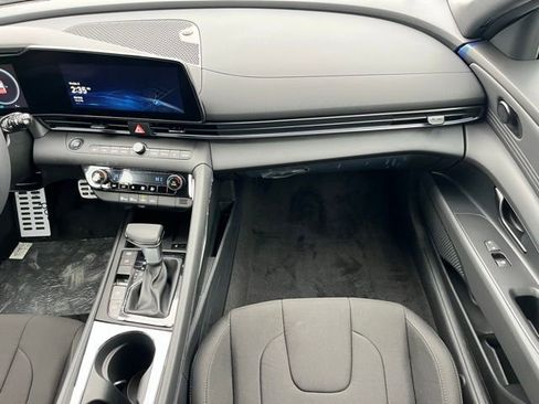 New 2026 Hyundai Elantra Sport FWD image 9