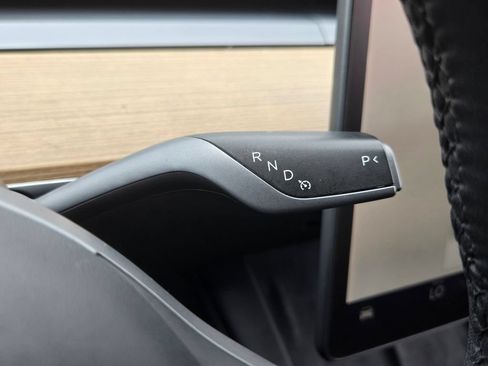 Used 2023 Tesla Model Y Long Range AWD/4WD image 20