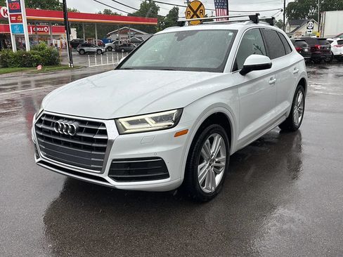 Used 2019 Audi Q5 2.0T Premium Plus w/ Premium Plus Package AWD/4WD image 4