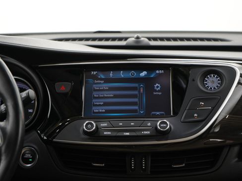 Used 2020 Buick Envision Essence AWD/4WD image 16