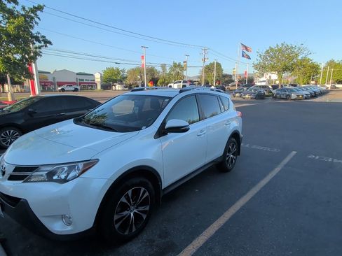 Used 2015 Toyota RAV4 Limited AWD/4WD image 5