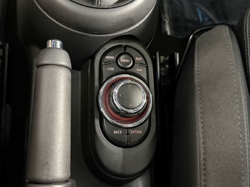 Used 2024 MINI Cooper S FWD image 23