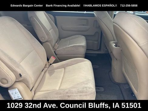 Used 2015 Kia Sedona LX FWD image 9
