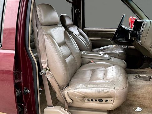 Used 1999 Chevrolet Tahoe Z71 w/ Comfort & Security Pkg AWD/4WD image 7