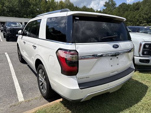 Used 2018 Ford Expedition Limited w/ Equipment Group 301A RWD image 16