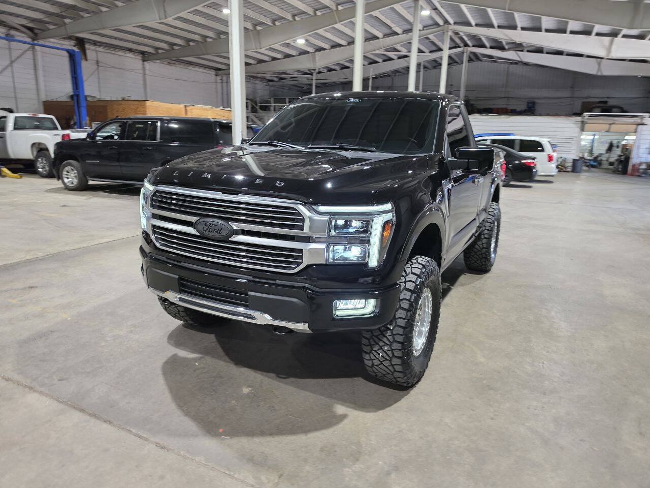 Used 2025 Ford F150 XL AWD/4WD image 3