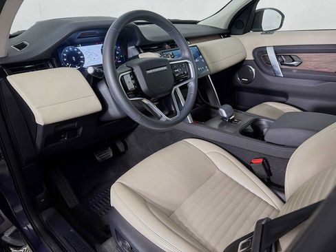 Used 2025 Land Rover Discovery Sport S AWD/4WD image 9