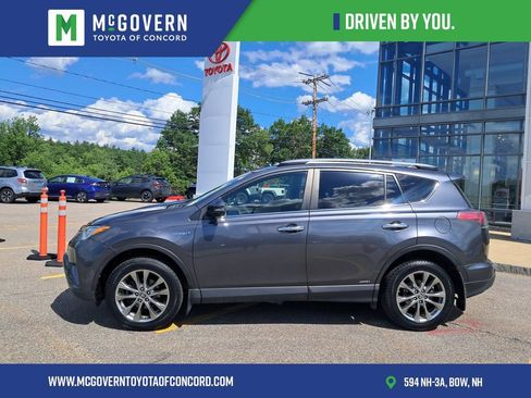 Used 2017 Toyota RAV4 Limited w/ Carpet Mat Package AWD/4WD image 2