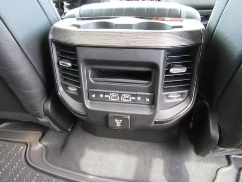Used 2026 RAM 1500 Limited AWD/4WD image 18