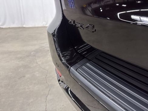 Used 2019 Jeep Grand Cherokee Altitude image 25