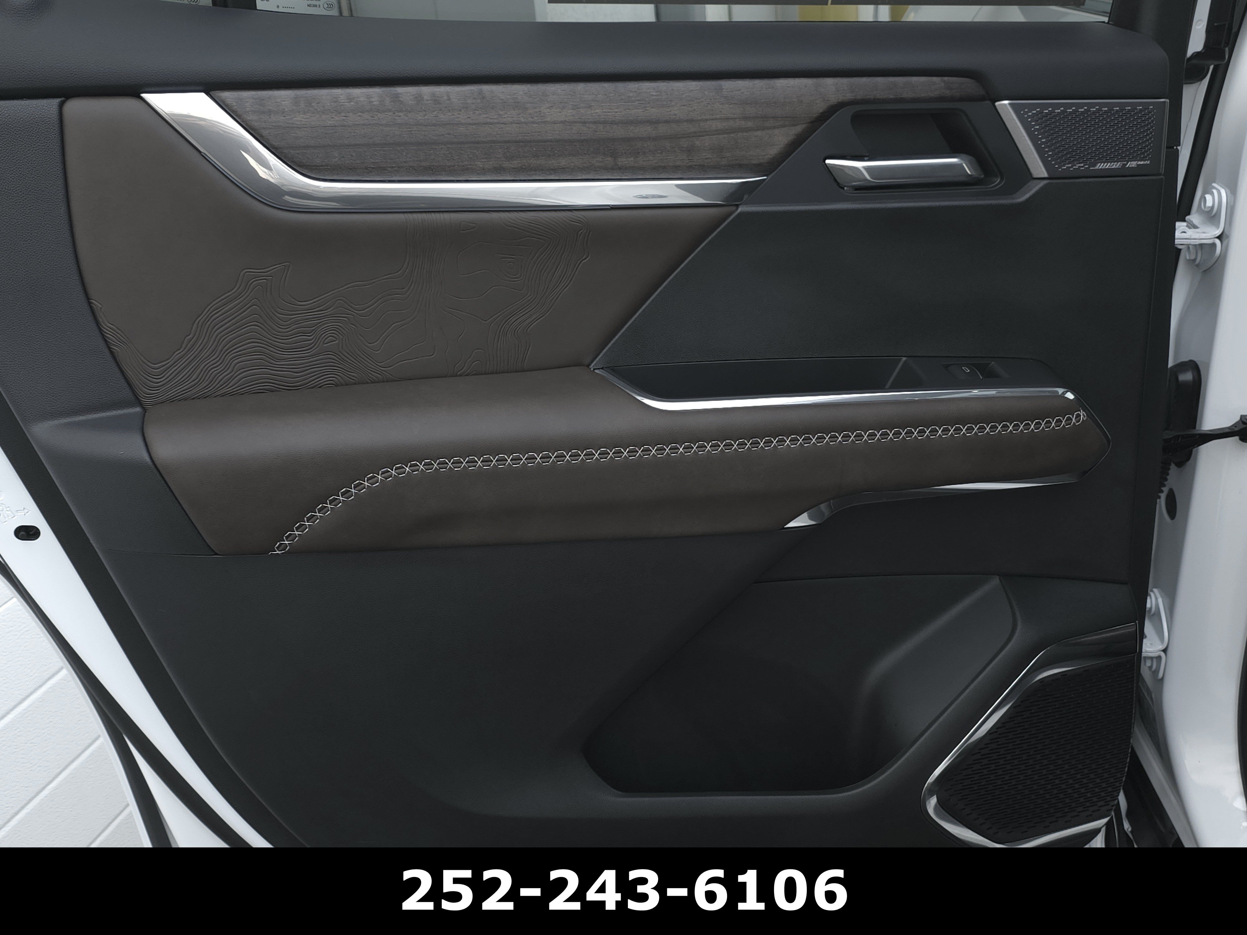 Used 2026 GMC Acadia Denali Ultimate FWD image 37