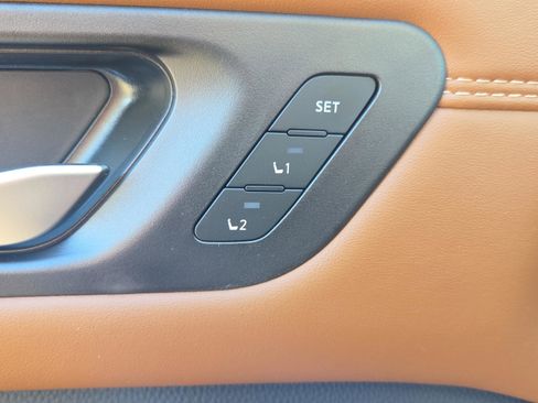 New 2026 Nissan Pathfinder Platinum w/ Cargo Package image 34