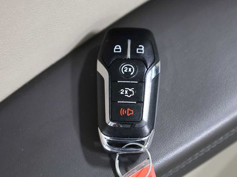 Used 2017 Lincoln MKX Reserve w/ Lincoln MKX Climate Package AWD/4WD image 41