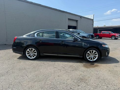 Used 2009 Lincoln MKS AWD image 3