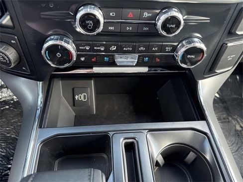 New 2025 Ford F150 Lariat w/ Equipment Group 501A Mid image 17
