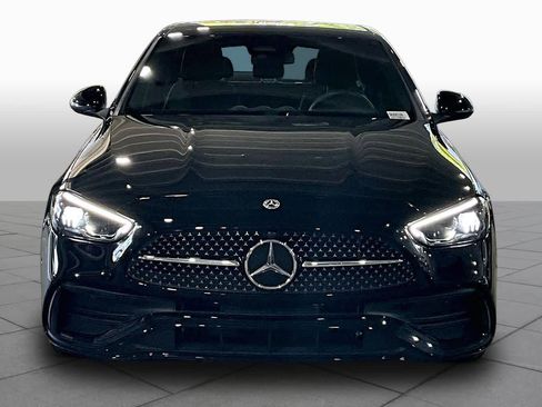 Used 2025 Mercedes-Benz C 300 4MATIC Sedan image 4