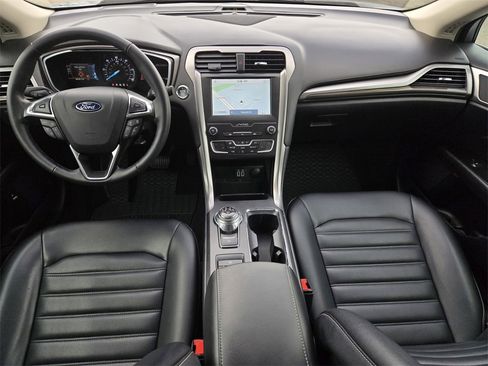 Used 2020 Ford Fusion SEL image 14