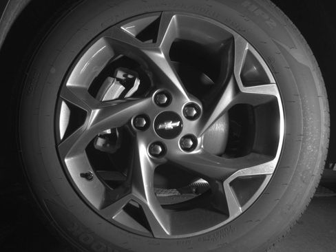 Used 2025 Chevrolet Trax LT FWD image 15