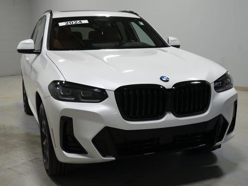 Used 2024 BMW X3 xDrive30i w/ Premium Package w/ZPA image 13