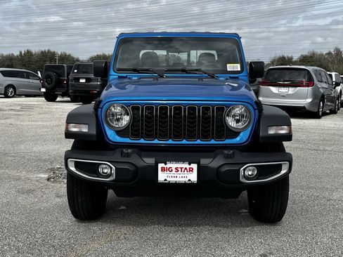 New 2026 Jeep Gladiator Sport AWD/4WD image 3