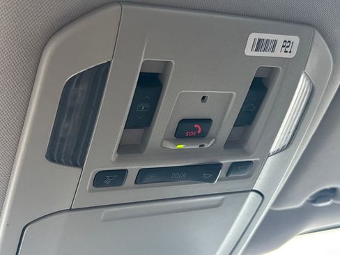 Used 2024 Toyota Highlander Platinum image 32