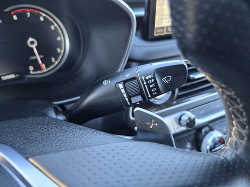 Used 2023 Genesis G70 2.0T image 21