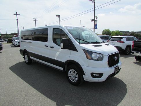 Used 2024 Ford Transit 350 XLT RWD image 2