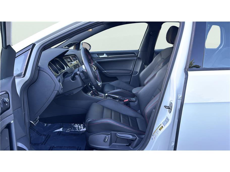 Used 2016 Volkswagen GTI SE FWD image 10