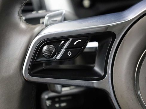 Used 2015 Porsche Macan Turbo AWD/4WD image 27