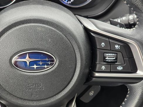 Used 2022 Subaru Ascent Limited AWD/4WD image 17