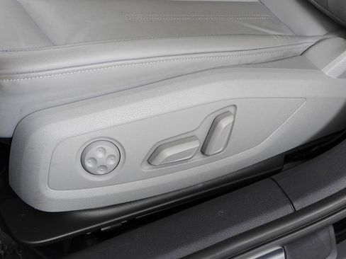 Used 2022 Audi A4 2.0T Premium w/ 18" Wheel Package image 23