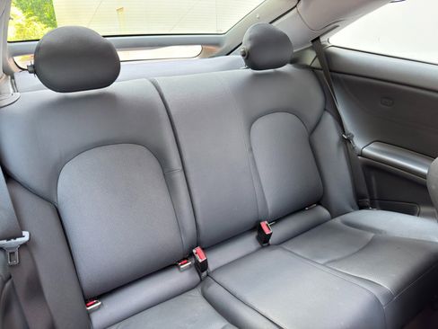 Used 2004 Mercedes-Benz C 230 Coupe image 31
