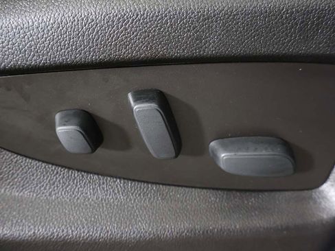 Used 2018 GMC Yukon SLT w/ Open Road Package image 39