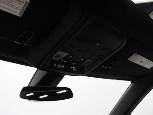 Used 2022 Cadillac XT5 Premium Luxury image 23