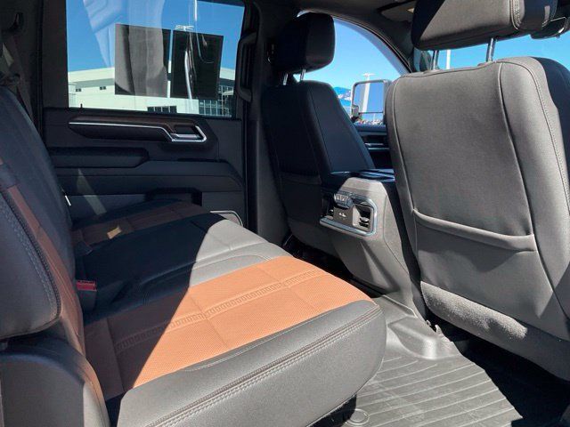 Used 2024 Chevrolet Silverado 3500 High Country w/ High Country Premium Package AWD/4WD image 19